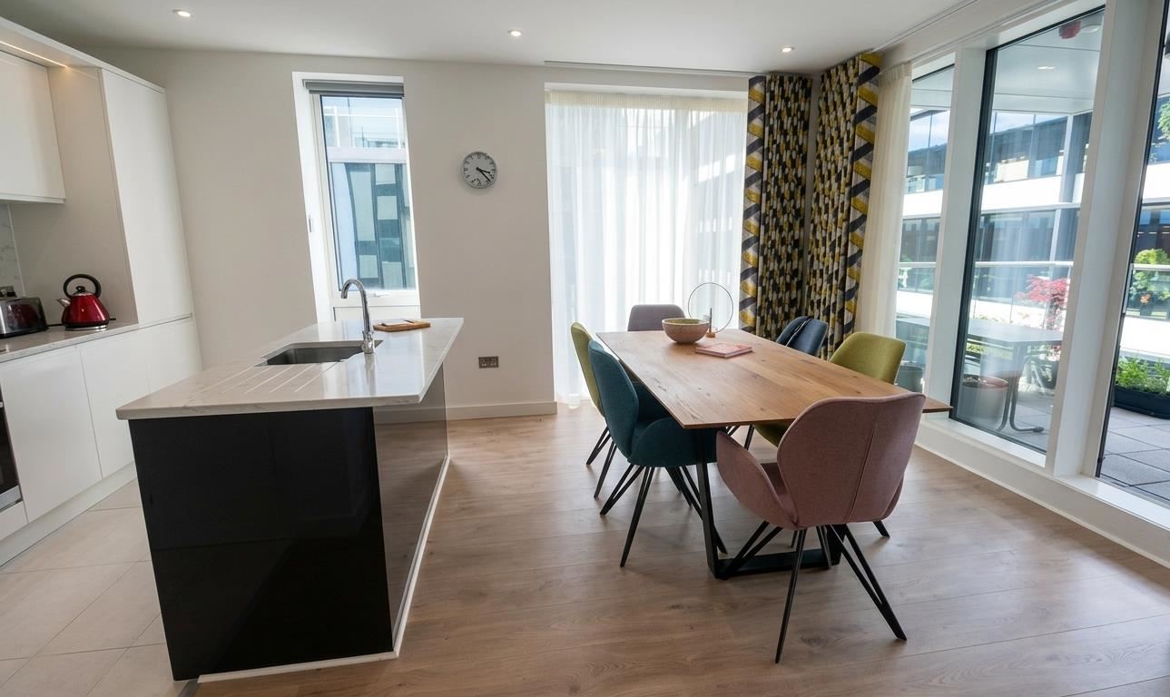 17 Hanover Court, 8 Hanover Quay, Dublin 2